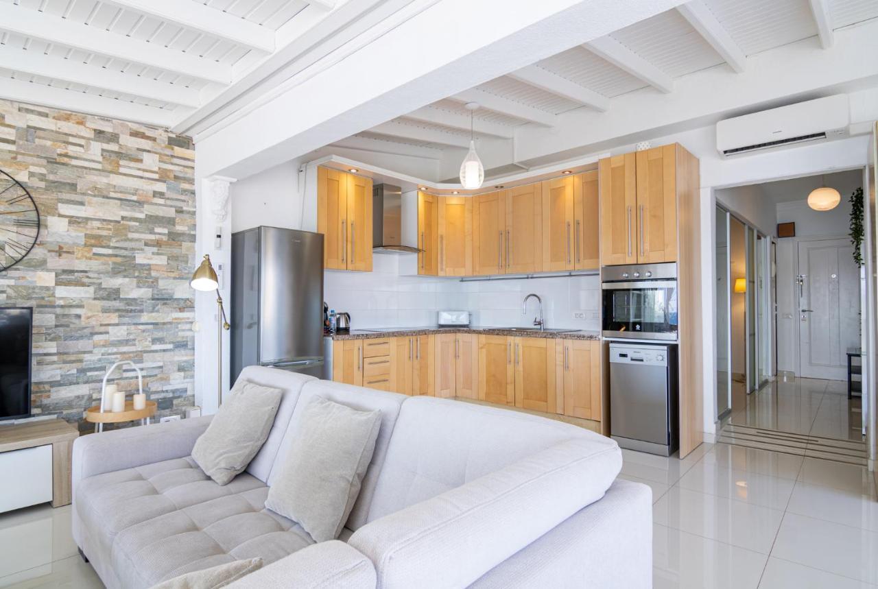 Penthouse Of Views Los Cristianos Лос Кристианос Екстериор снимка